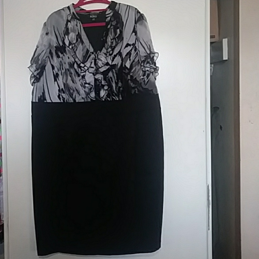 Grey and black ruffle neckline dress